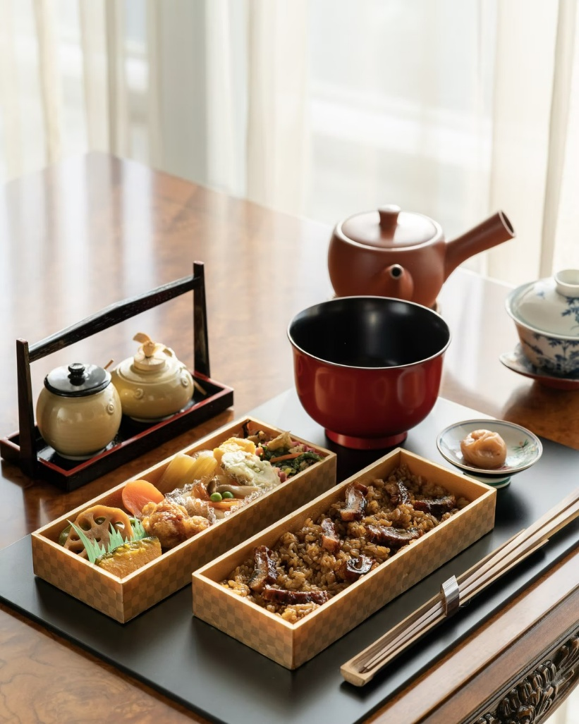 A Hitsumbushi bento box