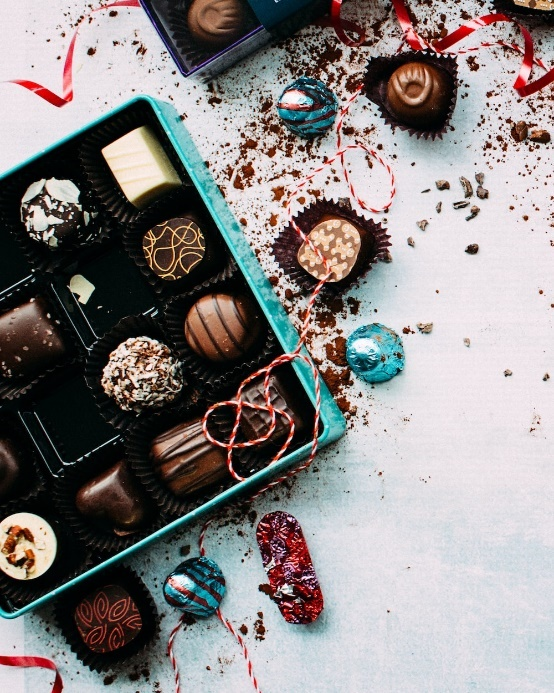 Irina Bukatik's photography of a chocolate box.